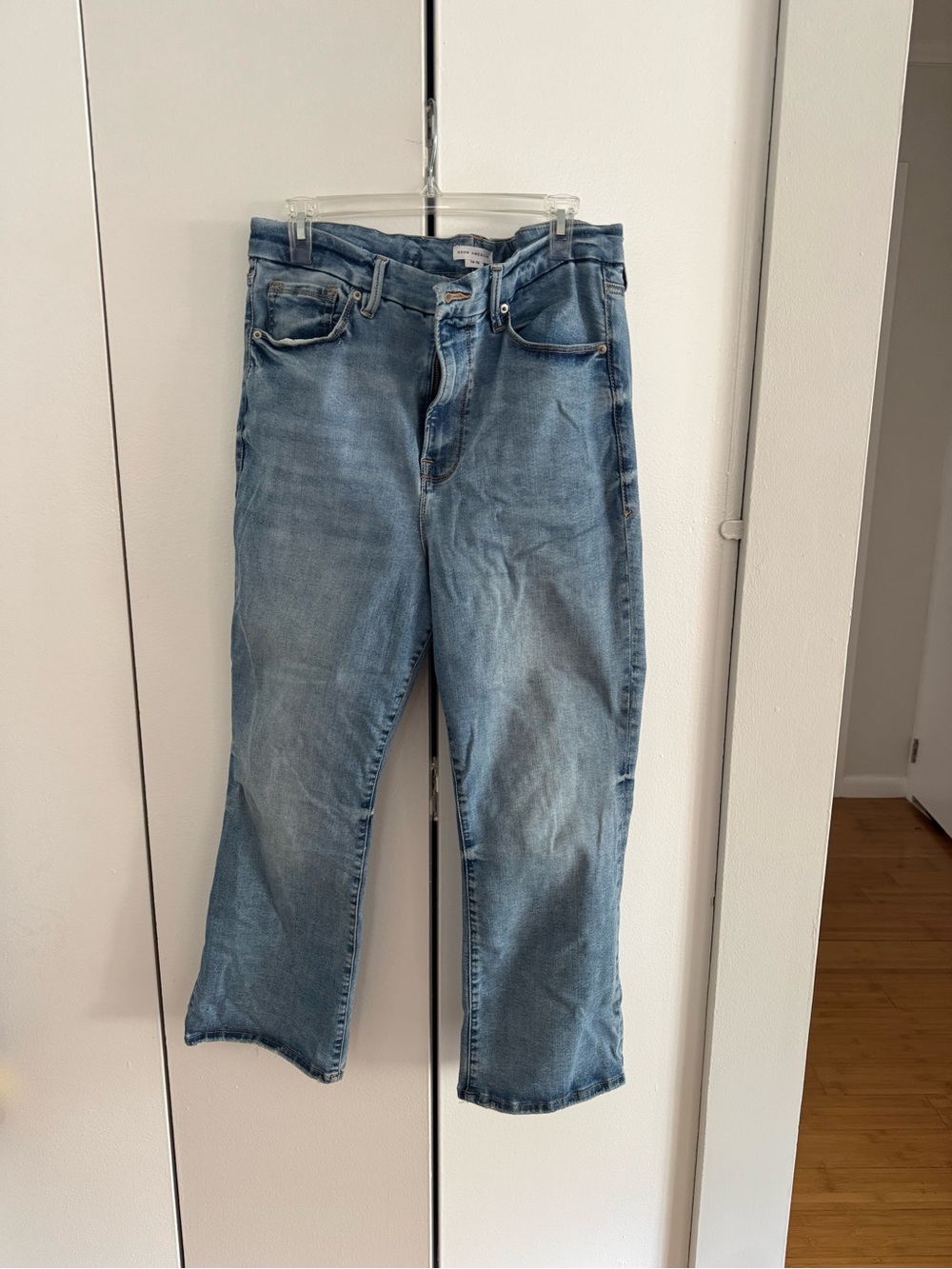 Good American Washed Light Blue Ankle Jeans- Always Fits Crop Mini Boot